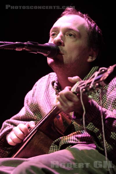 VIC CHESNUTT - 2009-03-16 - PARIS - Cafe de la Danse - 